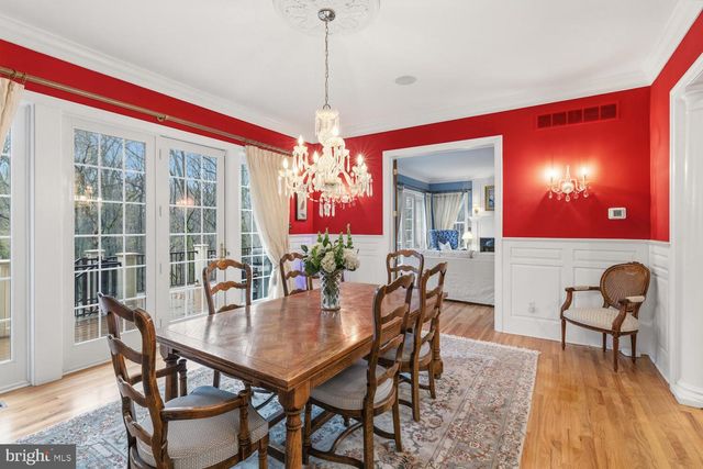 732 SAINT ANDREWS RD, Philadelphia, PA 19118