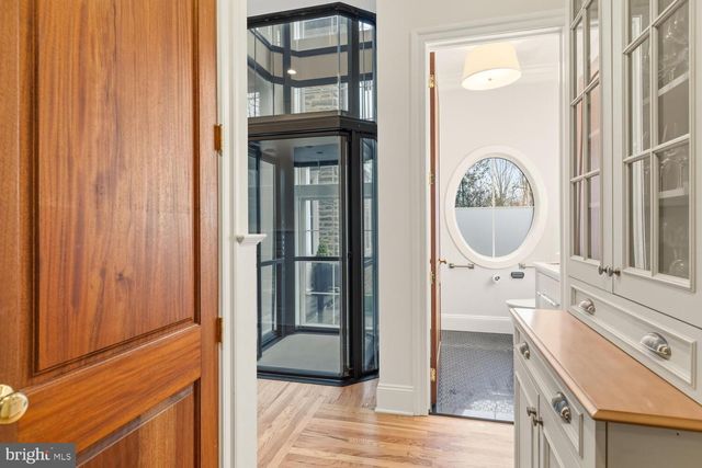 732 SAINT ANDREWS RD, Philadelphia, PA 19118