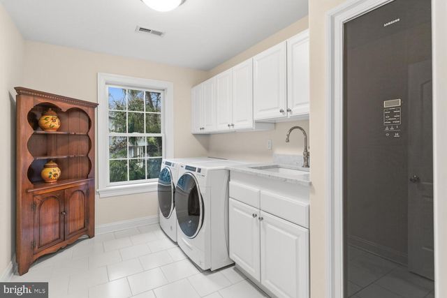 732 SAINT ANDREWS RD, Philadelphia, PA 19118