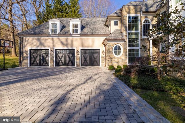 732 SAINT ANDREWS RD, Philadelphia, PA 19118