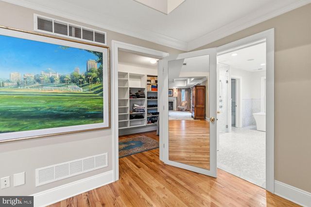 732 SAINT ANDREWS RD, Philadelphia, PA 19118