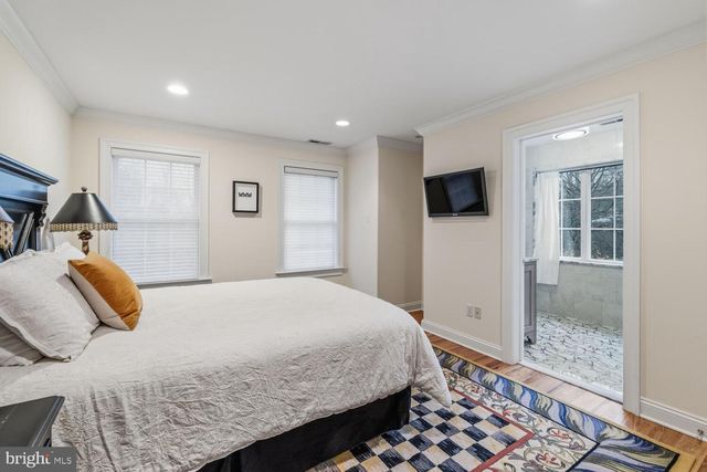 732 SAINT ANDREWS RD, Philadelphia, PA 19118