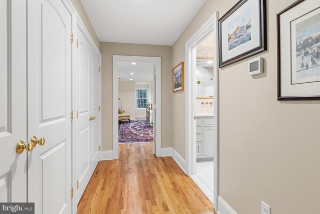 732 SAINT ANDREWS RD, Philadelphia, PA 19118