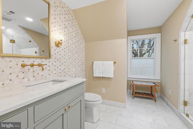 732 SAINT ANDREWS RD, Philadelphia, PA 19118