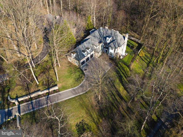 732 SAINT ANDREWS RD, Philadelphia, PA 19118