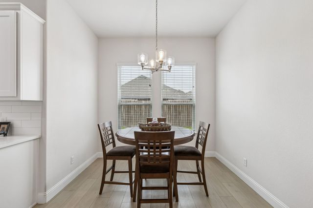 388 N Montague Street, Pilot Point, TX 76258