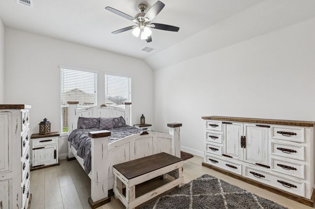 388 N Montague Street, Pilot Point, TX 76258