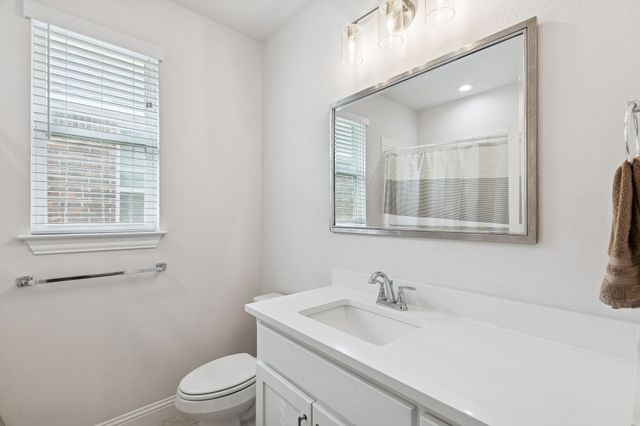 388 N Montague Street, Pilot Point, TX 76258