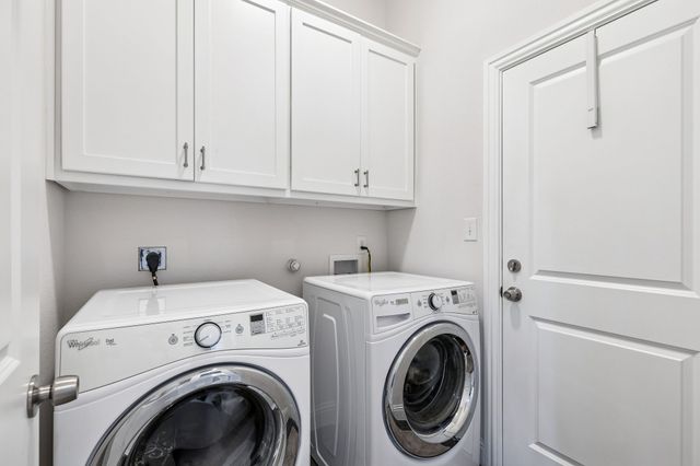 388 N Montague Street, Pilot Point, TX 76258