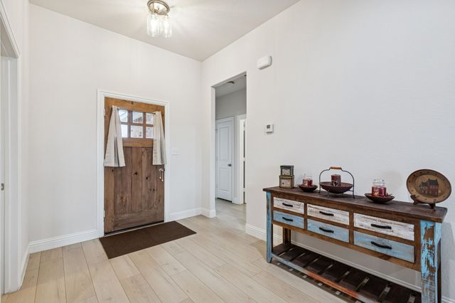 388 N Montague Street, Pilot Point, TX 76258