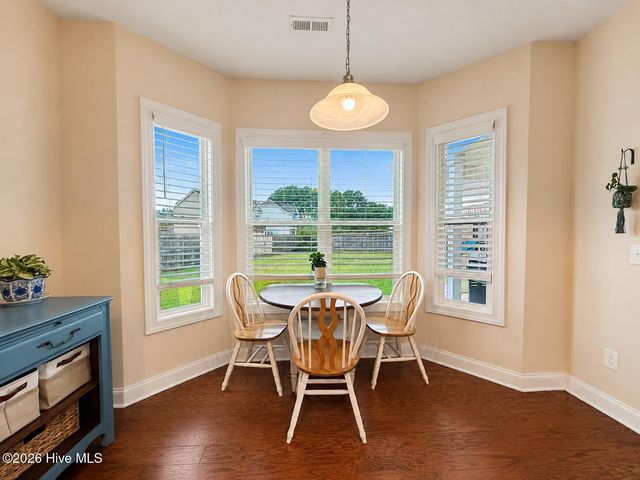 589 Aurora Place, Hampstead, NC 28443