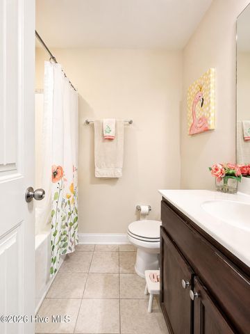 589 Aurora Place, Hampstead, NC 28443