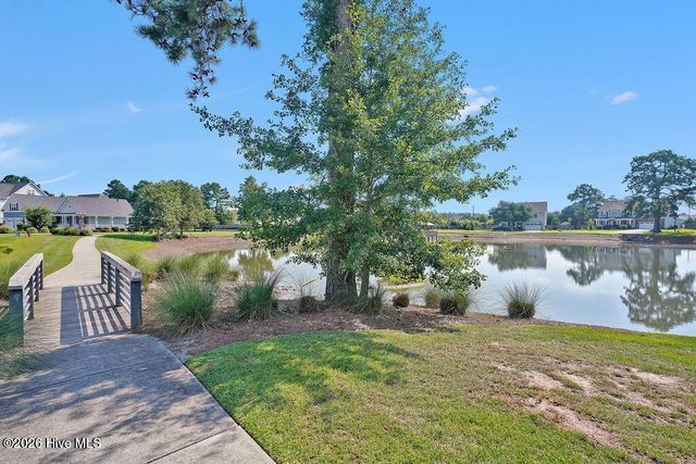 589 Aurora Place, Hampstead, NC 28443