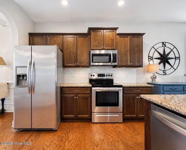 589 Aurora Place, Hampstead, NC 28443