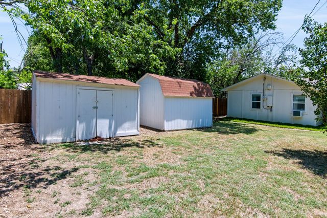 8005 Lazy Lane Road, North Richland Hills, TX 76180