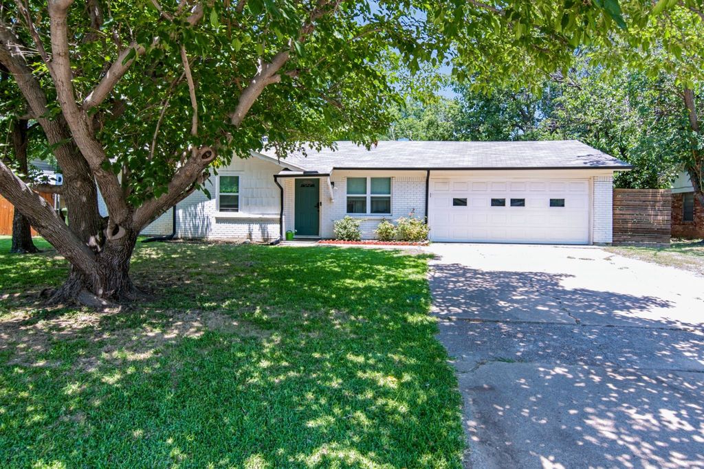 8005 Lazy Lane Road, North Richland Hills, TX 76180