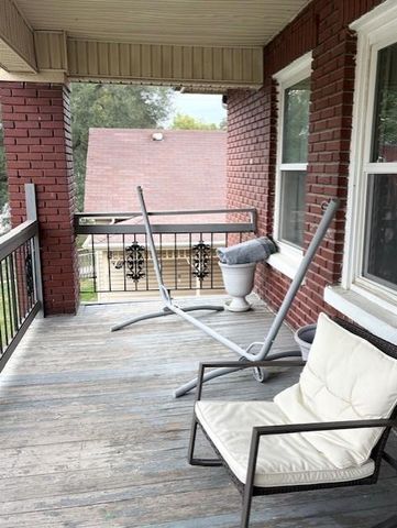 2311 S 10th Street, St Joseph, MO 64503