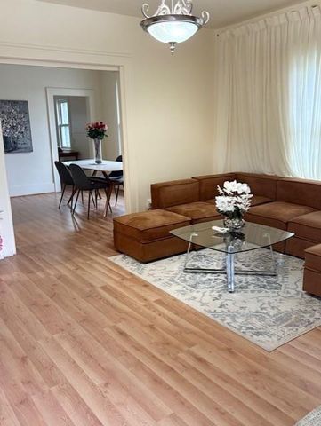 2311 S 10th Street, St Joseph, MO 64503