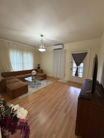 2311 S 10th Street, St Joseph, MO 64503