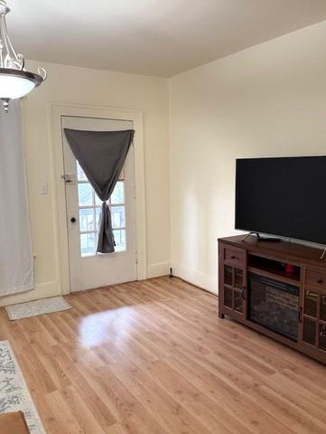 2311 S 10th Street, St Joseph, MO 64503