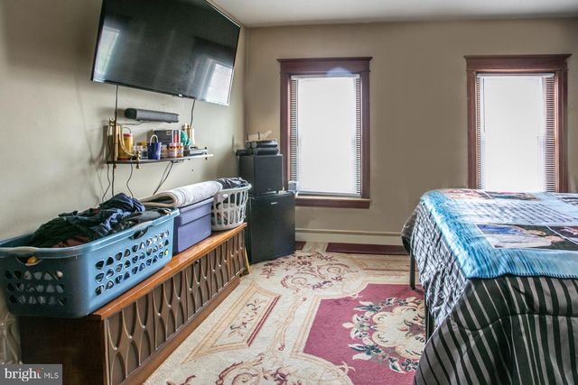 314 W RACE ST, Pottstown, PA 19464