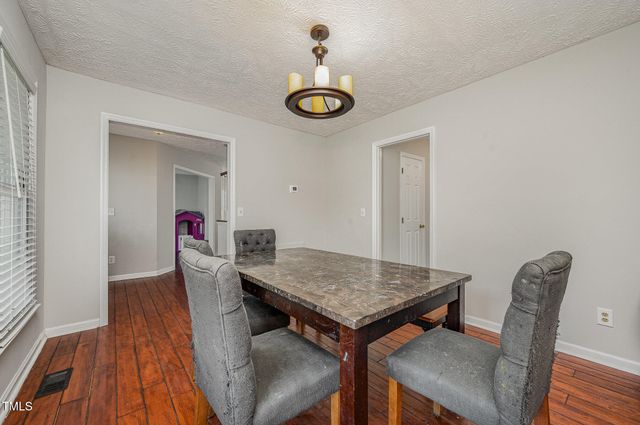 1908 Daphne Circle, Fayetteville, NC 28304