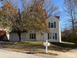 420 E Laurelwood Court, Bloomington, IN 47401