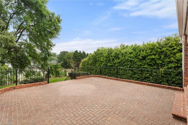 115 Surrey Path Court, Winston-salem, NC 27104