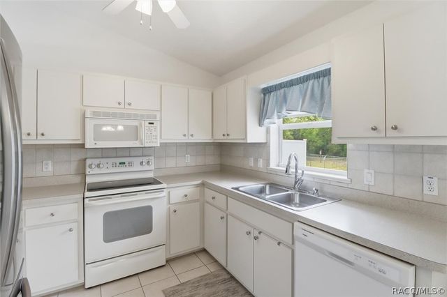 1322 S Brookfield Drive, Lecanto, FL 34461