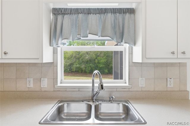 1322 S Brookfield Drive, Lecanto, FL 34461