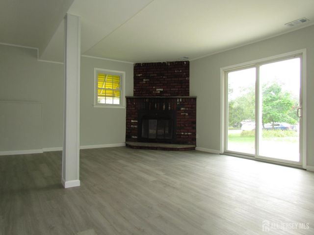 5284 Deborah Drive, Piscataway, NJ 08854
