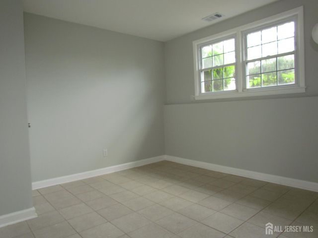 5284 Deborah Drive, Piscataway, NJ 08854