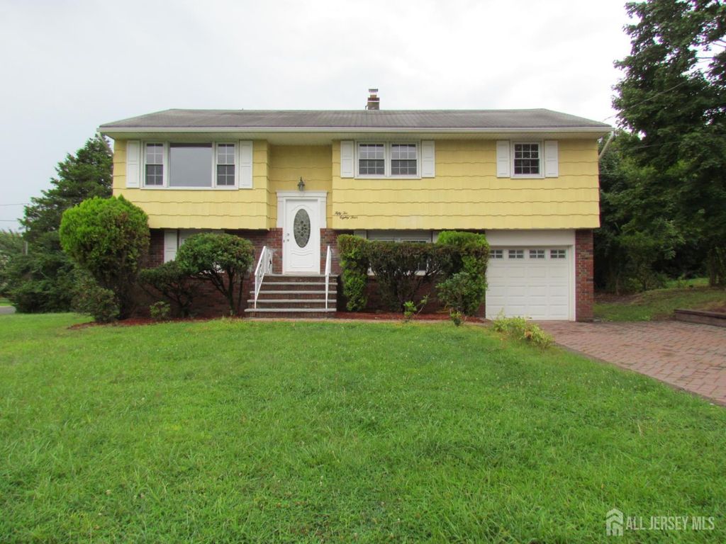 5284 Deborah Drive, Piscataway, NJ 08854
