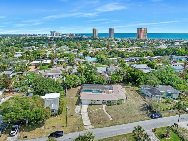 307 MANHATTAN AVENUE, Daytona Beach, FL 32118