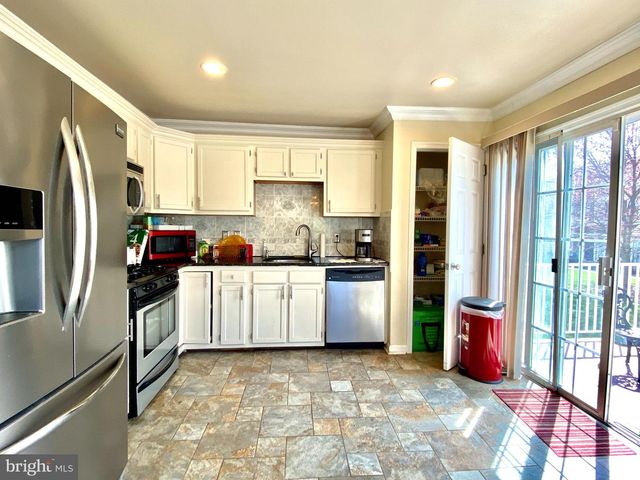240 WILLIAM LIVINGSTON CT, Princeton, NJ 08540