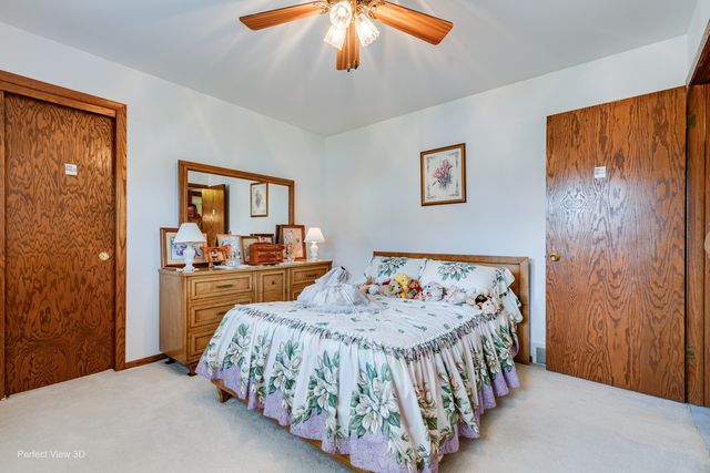 9020 Nashville Avenue, Oak Lawn, IL 60453