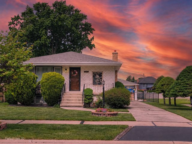 9020 Nashville Avenue, Oak Lawn, IL 60453