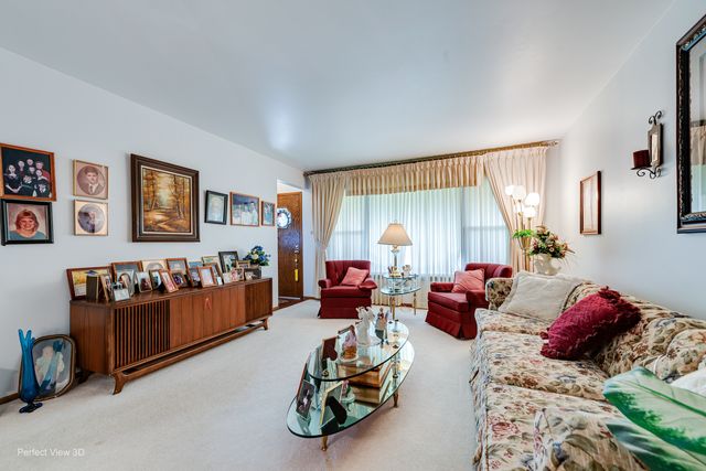 9020 Nashville Avenue, Oak Lawn, IL 60453