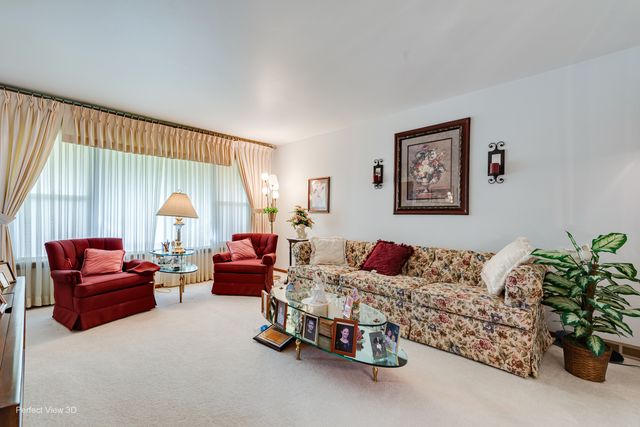 9020 Nashville Avenue, Oak Lawn, IL 60453