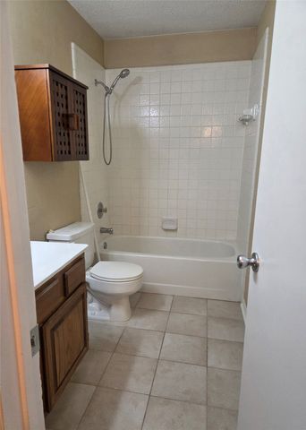 718 Red Oak Drive, Lewisville, TX 75067