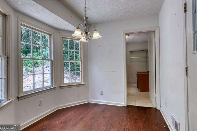 3185 Village Glen Trail, Snellville, GA 30039