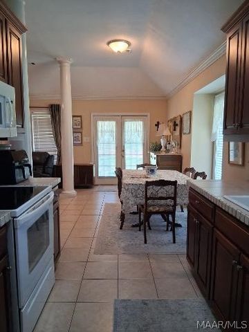 6800 Sandfield Drive, Montgomery, AL 36117