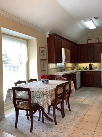 6800 Sandfield Drive, Montgomery, AL 36117