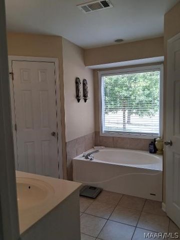 6800 Sandfield Drive, Montgomery, AL 36117