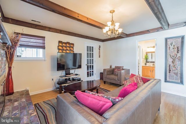 2 HERITAGE VALLEY DR, Sewell, NJ 08080