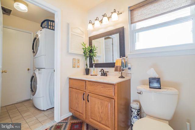 2 HERITAGE VALLEY DR, Sewell, NJ 08080