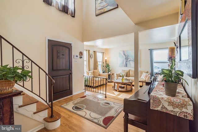 2 HERITAGE VALLEY DR, Sewell, NJ 08080