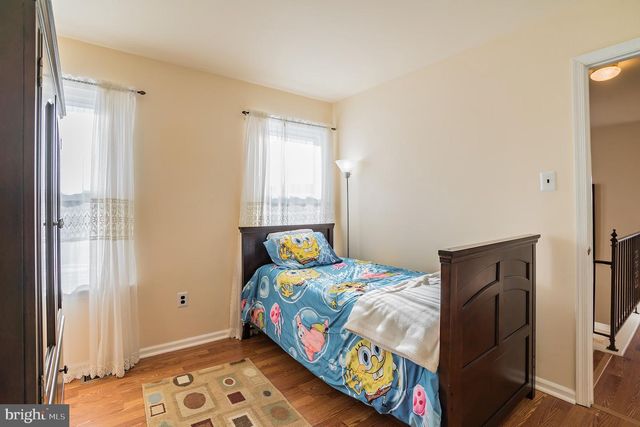 2 HERITAGE VALLEY DR, Sewell, NJ 08080