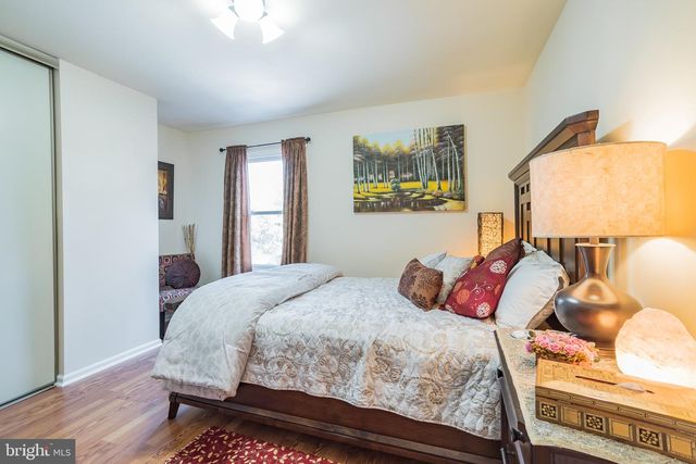 2 HERITAGE VALLEY DR, Sewell, NJ 08080