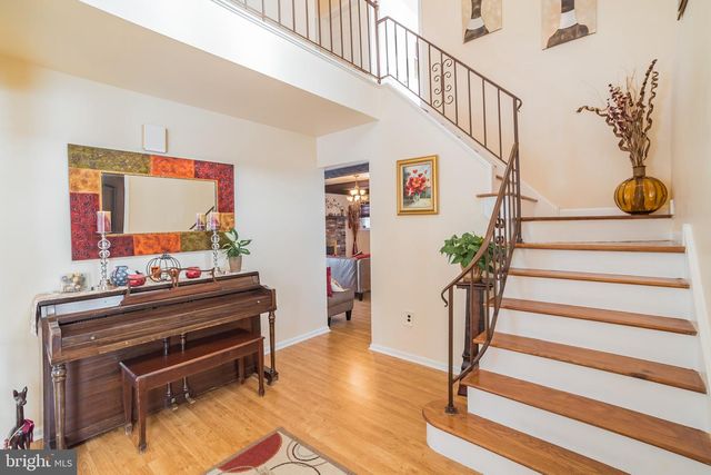 2 HERITAGE VALLEY DR, Sewell, NJ 08080